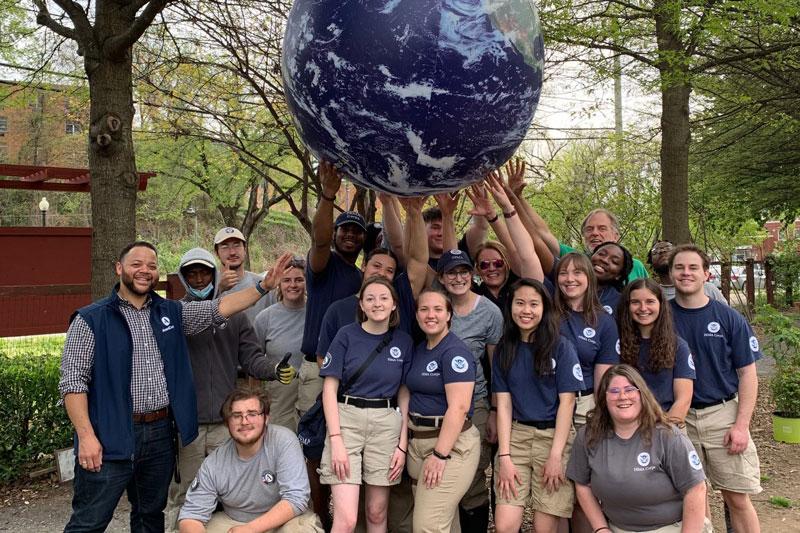 Michael Smith and AmeriCorps volunteers celebrate Earth Day